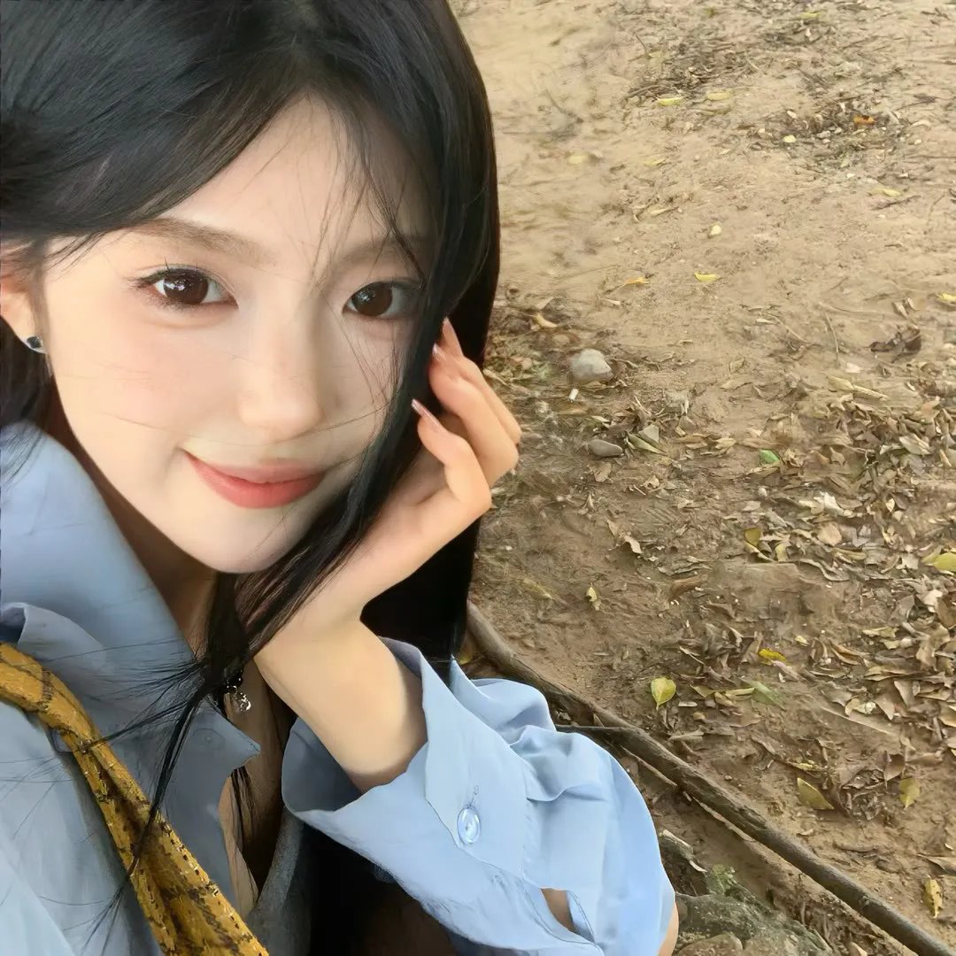 踮起脚尖靠近你